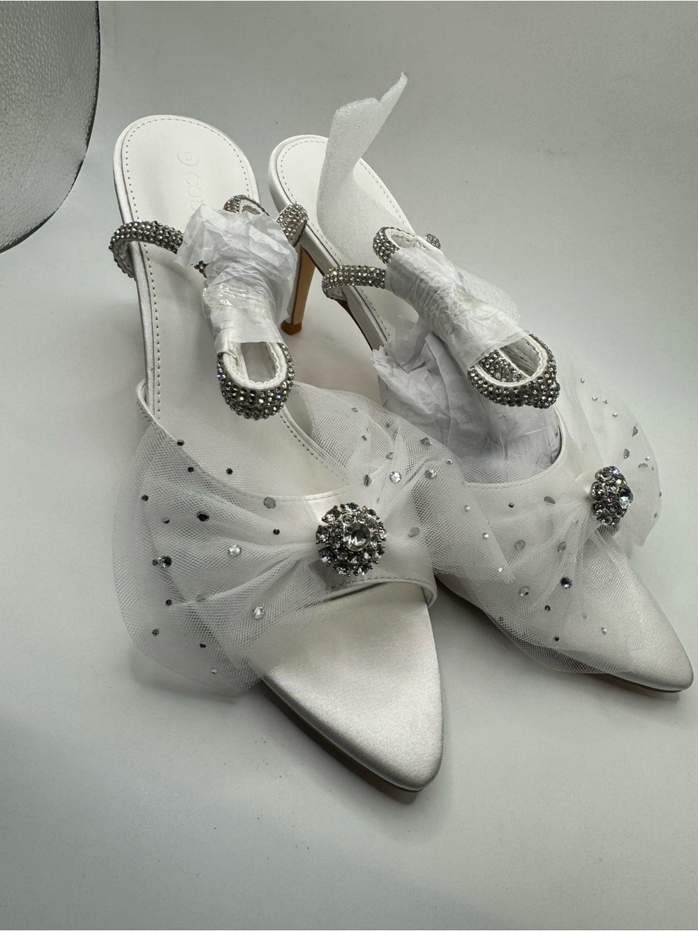 Embellished White Satin Pointed-Toe Heels with Crystal Accent